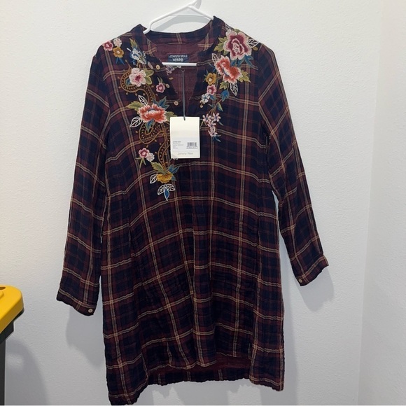 Johnny Was Tops - Johnny Was Esmeralda Trapeze Tunic Color: WIPLA Size Small